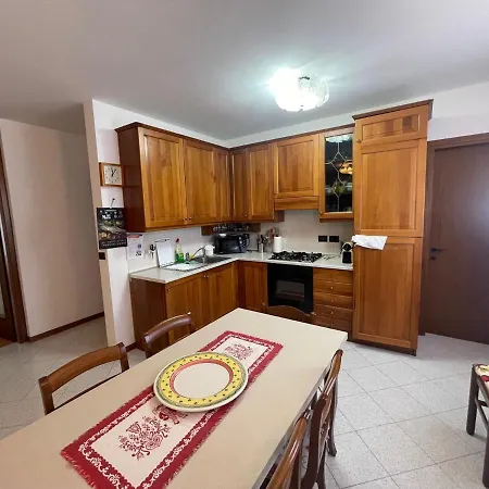 Trilocale Vista Mare Con 2 Bagni Nel Centro Storico - Agenzia Cocal 卡奥莱
