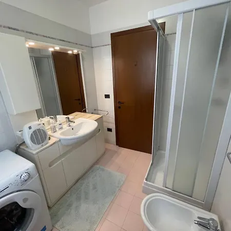 公寓 Trilocale Vista Mare Con 2 Bagni Nel Centro Storico - Agenzia Cocal 卡奥莱